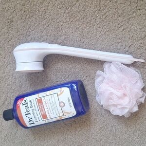 Flawless Finishing Touch Spa Body Brush and DR Teal's Foaming Bath